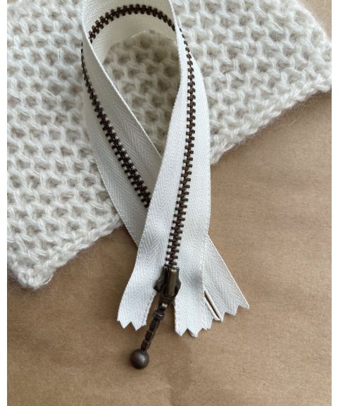 Glidelås PetiteKnit Perlemor 23cm/4mm