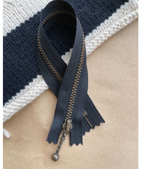 Glidelås PetiteKnit Sort 23cm/4mm