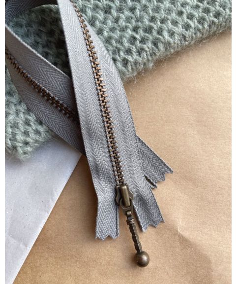 Glidelås PetiteKnit Flint 23cm/4mm